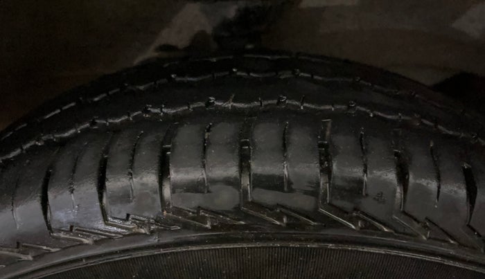 2024 Maruti Eeco 5 STR AC, Petrol, Manual, 4,359 km, Left Front Tyre Tread