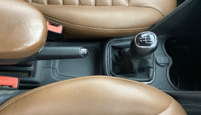 2019 Skoda Rapid AMBITION 1.5 TDI, Diesel, Manual, 1,27,783 km, Gear Lever