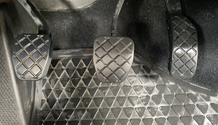 2019 Skoda Rapid AMBITION 1.5 TDI, Diesel, Manual, 1,27,783 km, Pedals