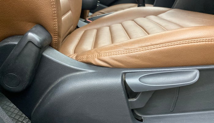 2019 Skoda Rapid AMBITION 1.5 TDI, Diesel, Manual, 1,27,783 km, Driver Side Adjustment Panel