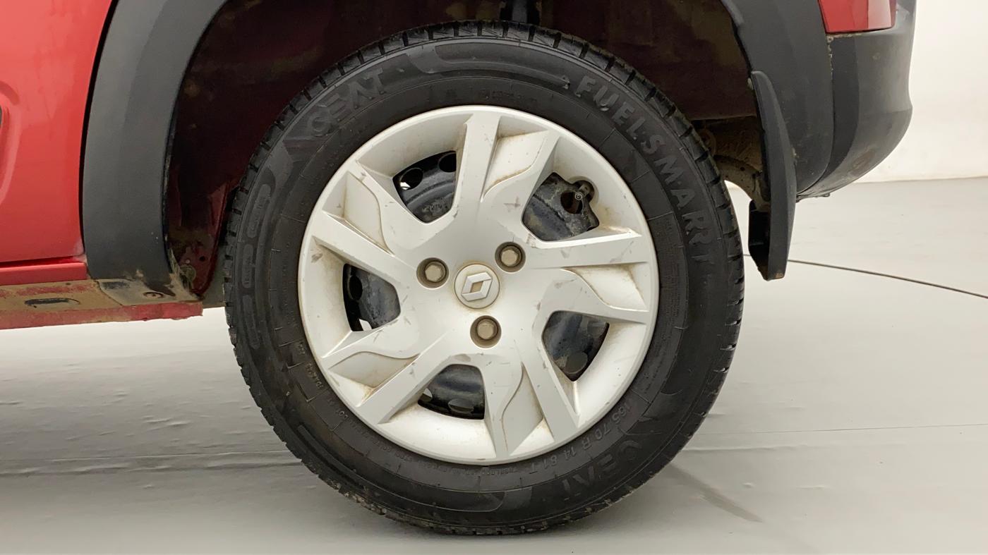 2022 Renault Kwid RXT 1.0 AMT, Petrol, Automatic, 16,518 km, Left Rear Wheel