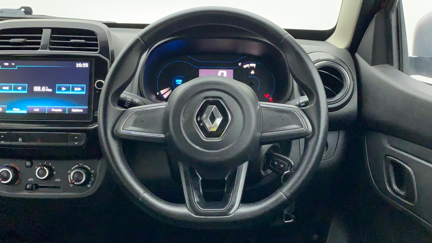 2022 Renault Kwid RXT 1.0 AMT, Petrol, Automatic, 16,518 km, Steering Wheel Close Up