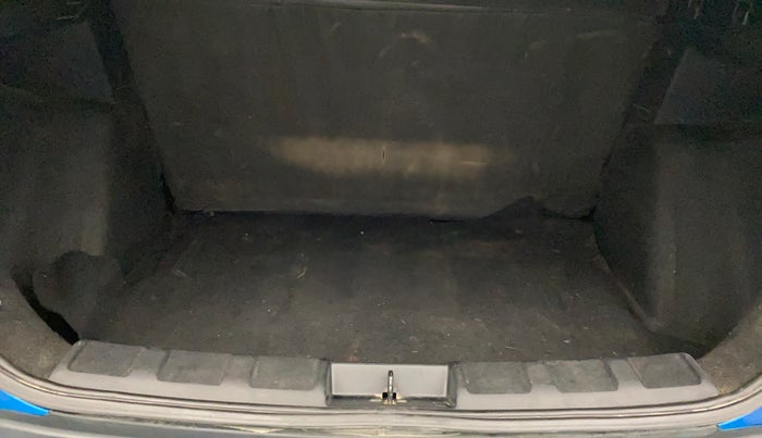 2018 Tata NEXON XM PETROL, Petrol, Manual, 38,913 km, Boot Inside