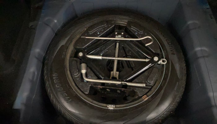 2018 Tata NEXON XM PETROL, Petrol, Manual, 38,913 km, Spare Tyre