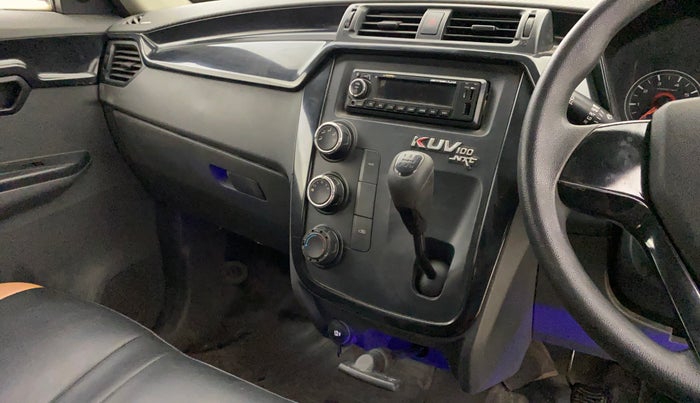 2017 Mahindra KUV 100 NXT K4+ P 6 STR, Petrol, Manual, 39,838 km, Gear Lever