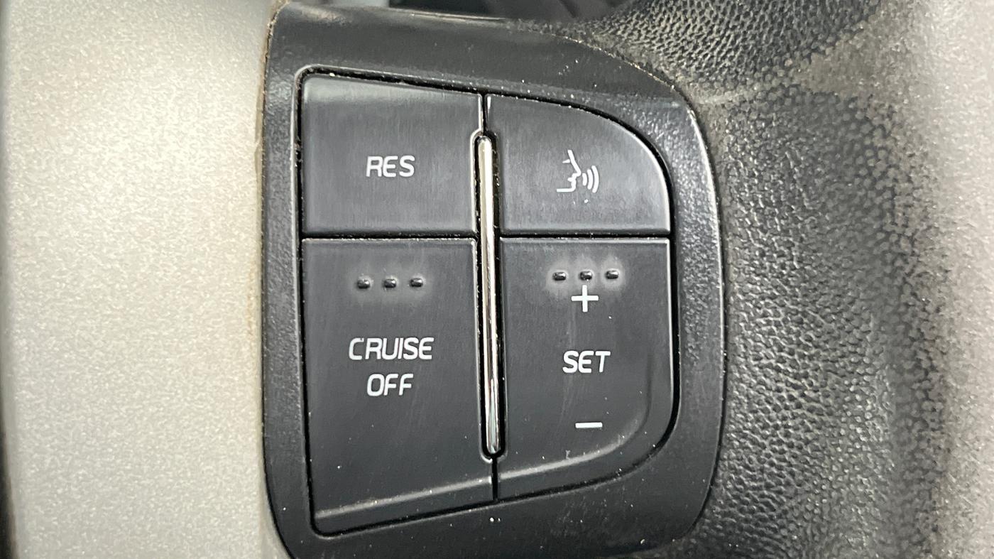 2017 Mahindra XUV500 W6, Diesel, Manual, 90,003 km, Adaptive Cruise Control