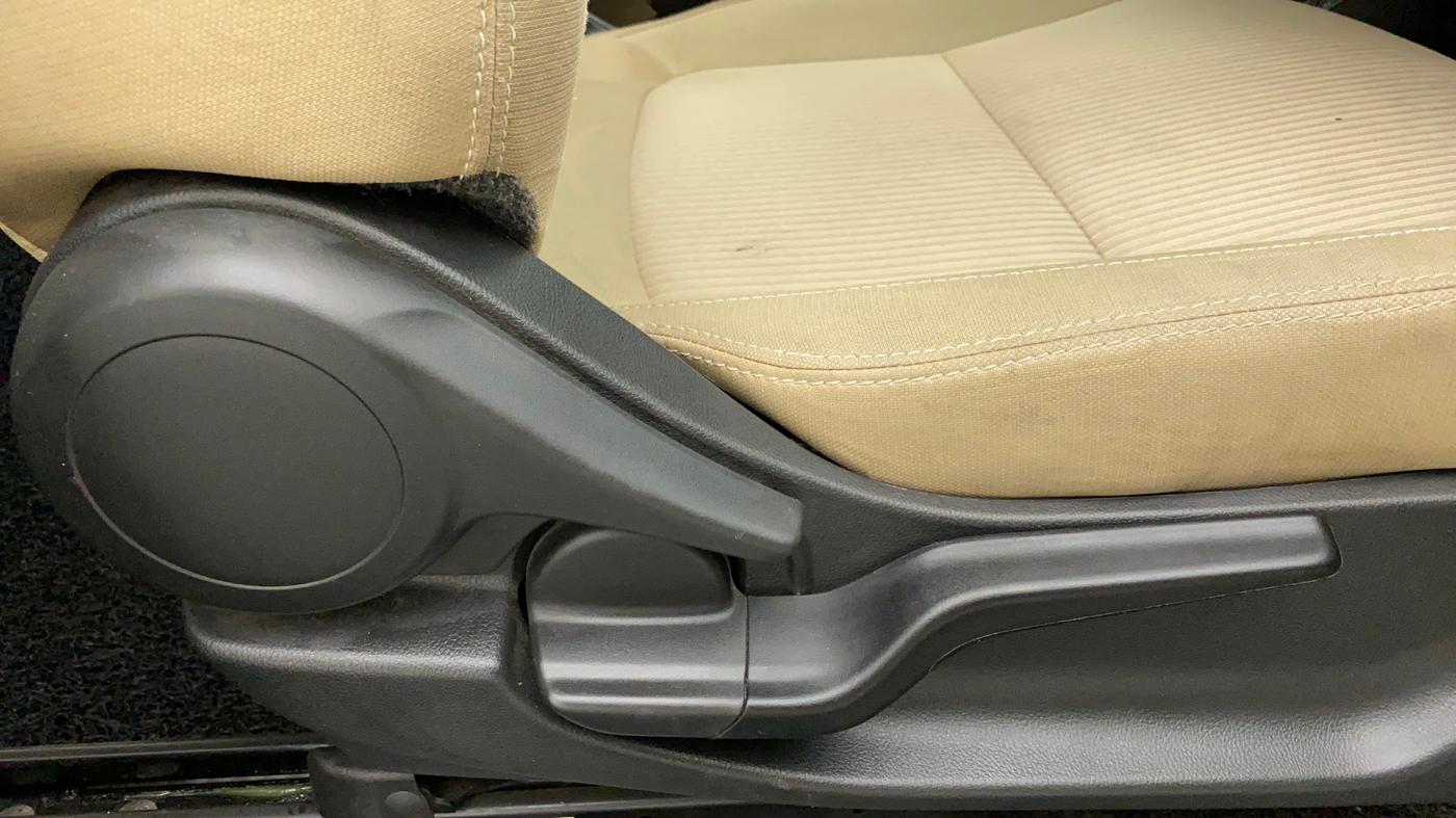 2023 Honda Amaze 1.2L I-VTEC VX CVT, Petrol, Automatic, 8,376 km, Driver Side Adjustment Panel