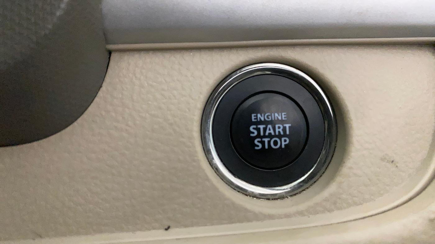 2016 Maruti Ertiga ZDI + SHVS, Diesel, Manual, 1,43,283 km, Keyless Start/ Stop Button