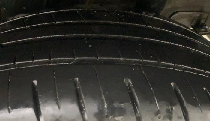 2022 Hyundai VENUE SX 1.2 PETROL, Petrol, Manual, 13,791 km, Left Rear Tyre Tread