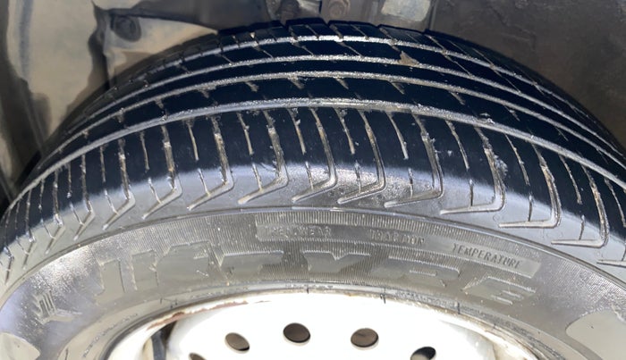 2022 Maruti New Wagon-R LXI CNG 1.0, CNG, Manual, 31,288 km, Left Front Tyre Tread