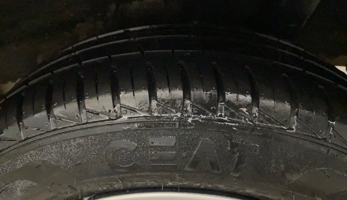 2020 Hyundai GRAND I10 NIOS MAGNA 1.2 KAPPA VTVT, Petrol, Manual, 26,181 km, Left Rear Tyre Tread