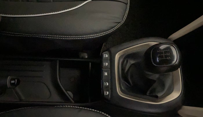 2019 Hyundai NEW SANTRO SPORTZ CNG, CNG, Manual, 70,240 km, Gear Lever