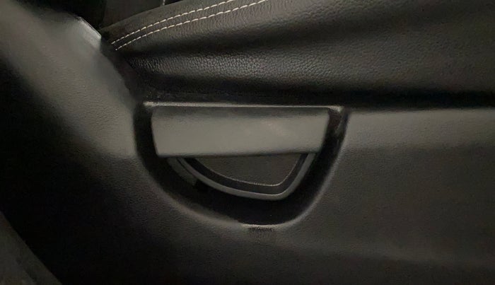 2019 Hyundai NEW SANTRO SPORTZ CNG, CNG, Manual, 70,240 km, Driver Side Adjustment Panel