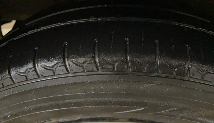 2019 Hyundai NEW SANTRO SPORTZ CNG, CNG, Manual, 70,240 km, Right Rear Tyre Tread