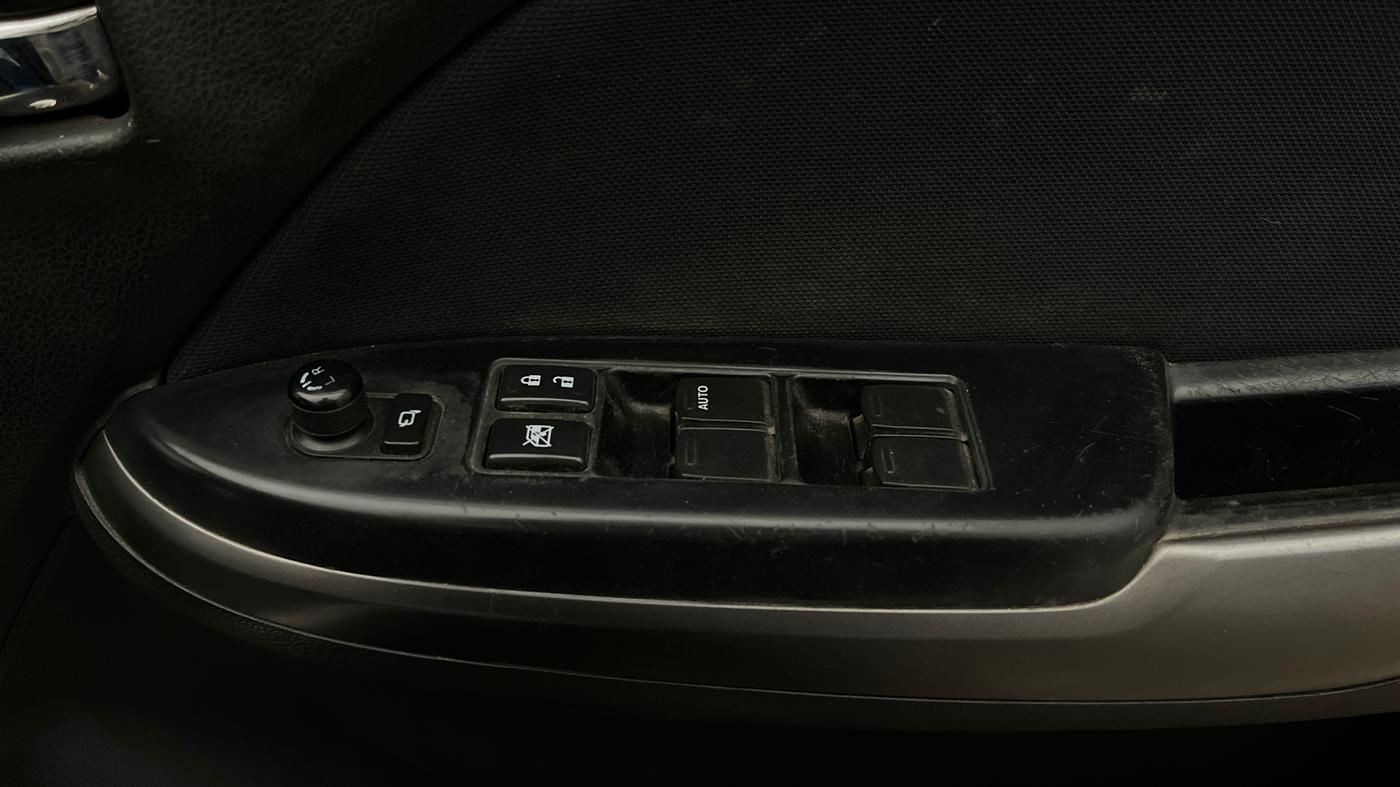 2020 Maruti Baleno ZETA PETROL 1.2, Petrol, Manual, 74,272 km, Driver Side Door Panels Control