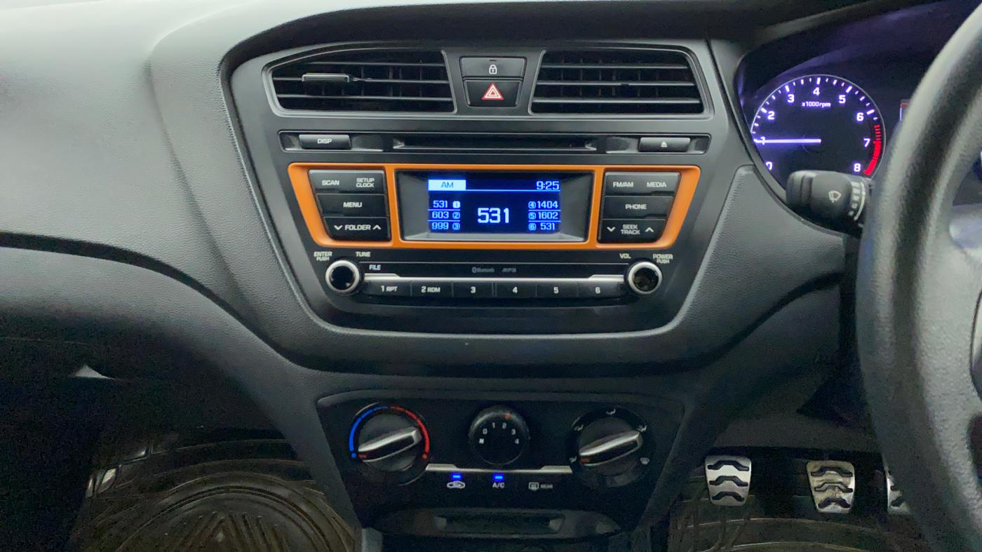 2015 Hyundai i20 Active 1.2 S, Petrol, Manual, 66,189 km, Air Conditioner