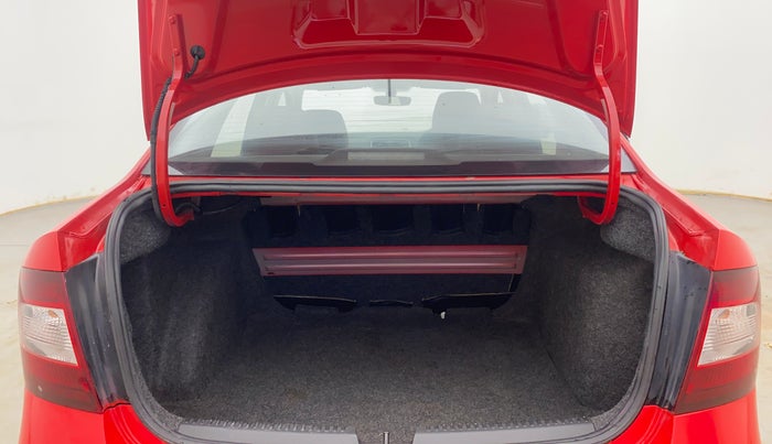 2019 Skoda Rapid MONTE CARLO 1.6 MPI AT, Petrol, Automatic, 91,185 km, Boot Inside