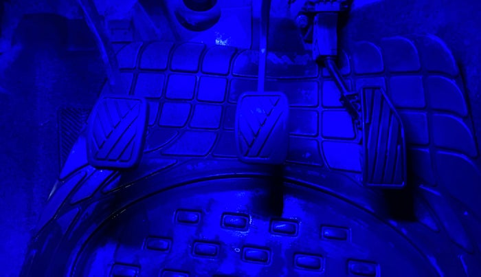 2018 Maruti Baleno DELTA PETROL 1.2, Petrol, Manual, 64,273 km, Pedals