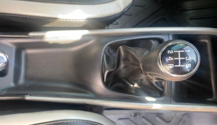 2017 Maruti Baleno ZETA PETROL 1.2, Petrol, Manual, 1,44,704 km, Gear Lever