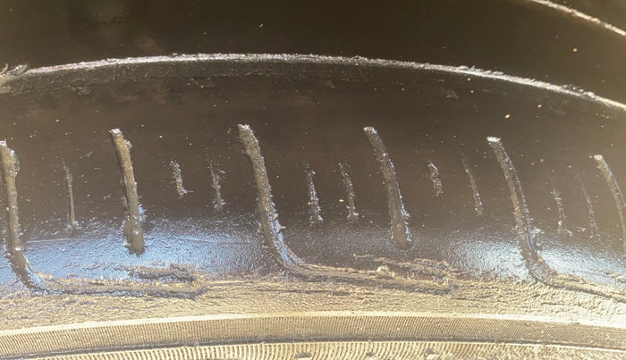 2017 Maruti Baleno ZETA PETROL 1.2, Petrol, Manual, 1,44,704 km, Right Rear Tyre Tread