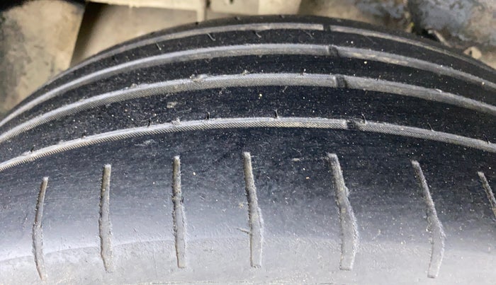 2018 Tata NEXON XM 1.2, Petrol, Manual, 95,230 km, Right Rear Tyre Tread