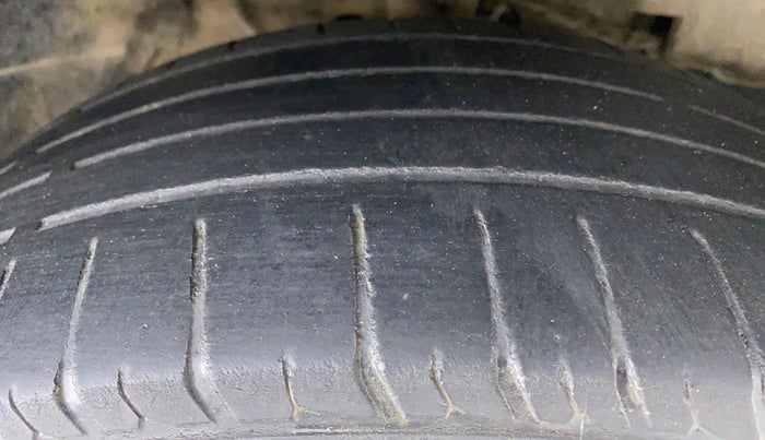 2018 Tata NEXON XM 1.2, Petrol, Manual, 95,230 km, Right Front Tyre Tread