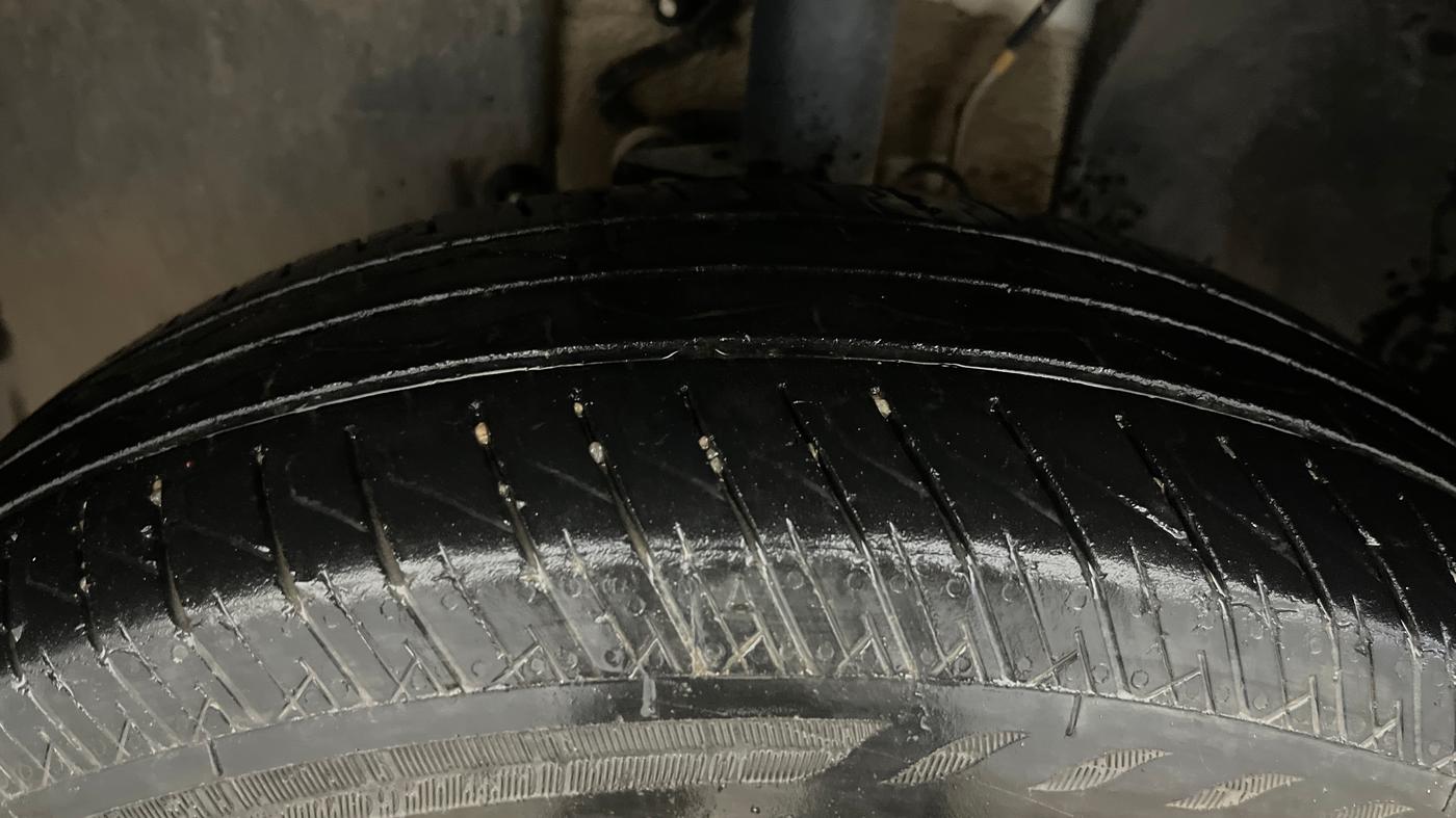 2025 Tata PUNCH ADVENTURE MT CNG , CNG, Manual, 26,952 km, Left Front Tyre Tread