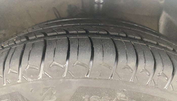 2019 Hyundai GRAND I10 NIOS SPORTZ 1.2 KAPPA VTVT, Petrol, Manual, 98,215 km, Right Front Tyre Tread