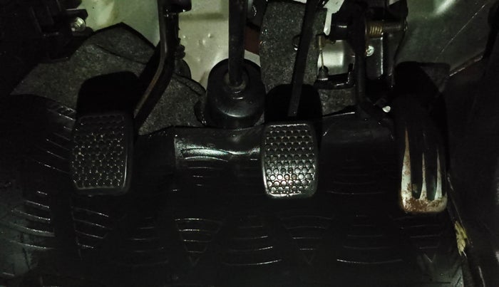 2017 Maruti Eeco 5 STR WITH A/C+HTR, Petrol, Manual, 55,232 km, Pedals