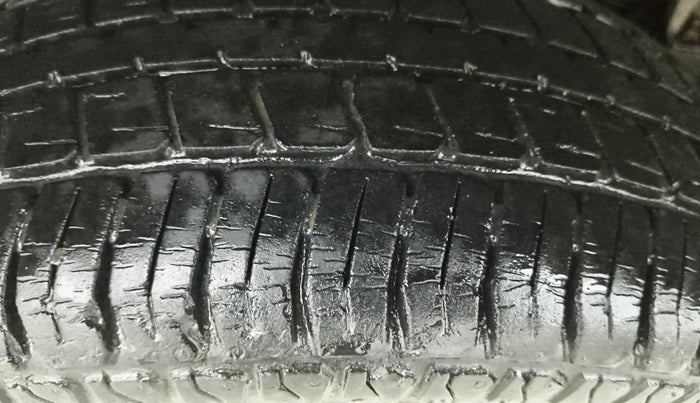 2017 Maruti Eeco 5 STR WITH A/C+HTR, Petrol, Manual, 55,232 km, Right Rear Tyre Tread