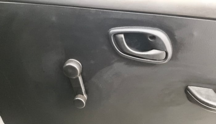 2017 Maruti Eeco 5 STR WITH A/C+HTR, Petrol, Manual, 55,232 km, Driver Side Door Panels Control