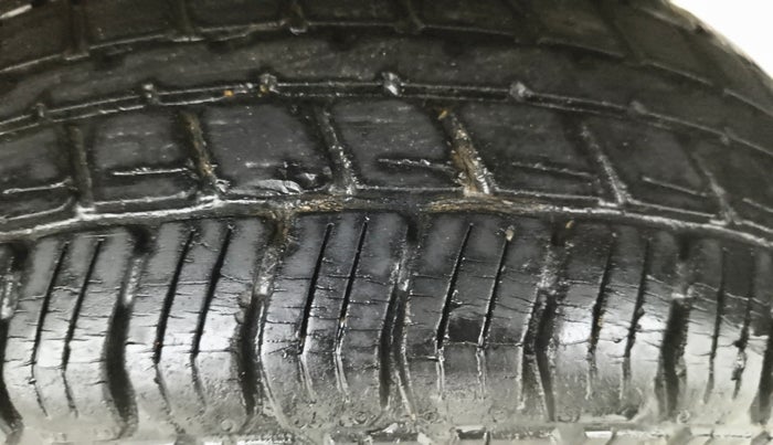 2017 Maruti Eeco 5 STR WITH A/C+HTR, Petrol, Manual, 55,232 km, Left Rear Tyre Tread