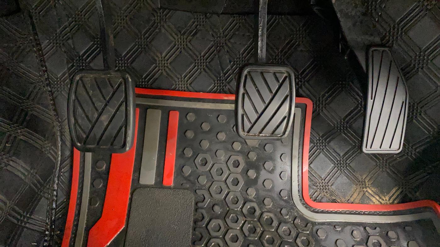 2023 Maruti S PRESSO VXI, Petrol, Manual, 30,818 km, Pedals