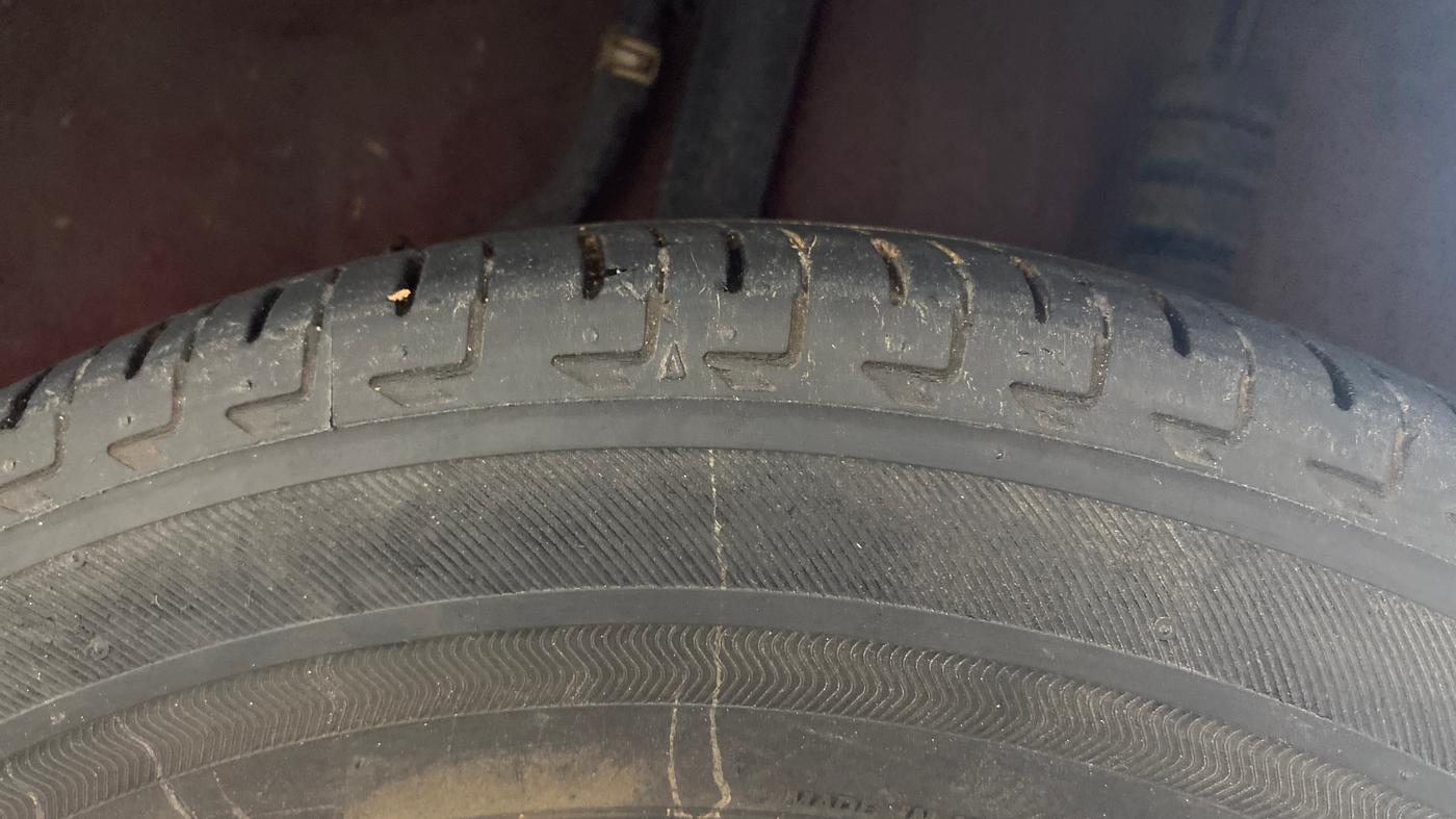2017 Honda Brio VX MT, Petrol, Manual, 85,545 km, Left Rear Tyre Tread