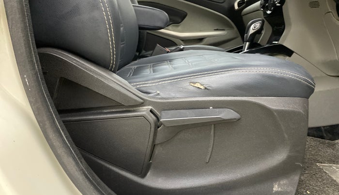 2014 Ford Ecosport TITANIUM 1.5L PETROL AT, Petrol, Automatic, 67,260 km, Driver Side Adjustment Panel