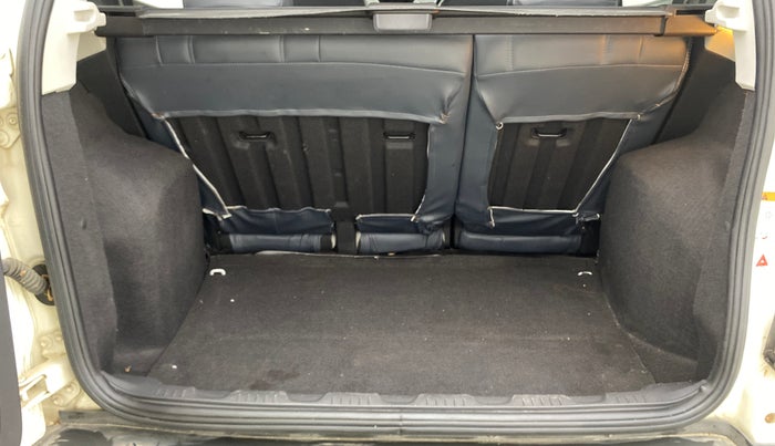 2014 Ford Ecosport TITANIUM 1.5L PETROL AT, Petrol, Automatic, 67,260 km, Boot Inside