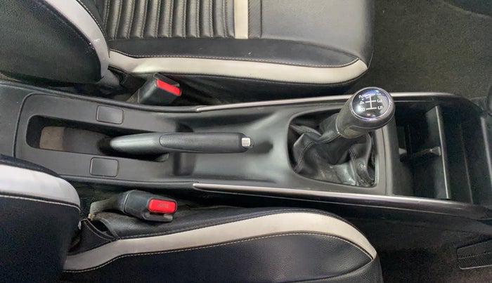 2019 Maruti Baleno DELTA PETROL 1.2, Petrol, Manual, 78,333 km, Gear Lever