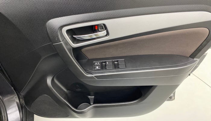 2021 Toyota URBAN CRUISER PREMIUM GRADE MT, Petrol, Manual, 15,744 km, Driver Side Door Panels Control