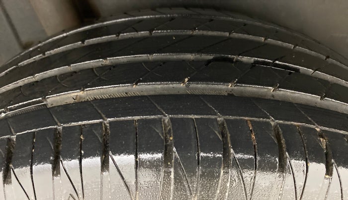 2021 Toyota URBAN CRUISER PREMIUM GRADE MT, Petrol, Manual, 15,744 km, Right Rear Tyre Tread