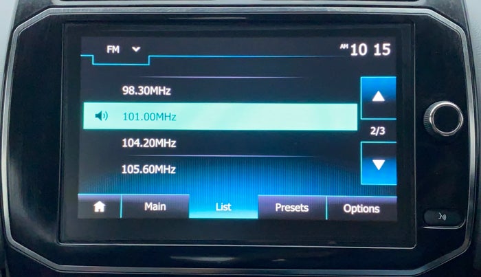 2022 Renault Kwid RXT 1.0 (O), Petrol, Manual, 17,625 km, Infotainment System