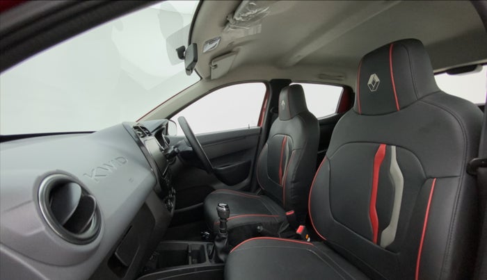 2022 Renault Kwid RXT 1.0 (O), Petrol, Manual, 17,625 km, Right Side Front Door Cabin