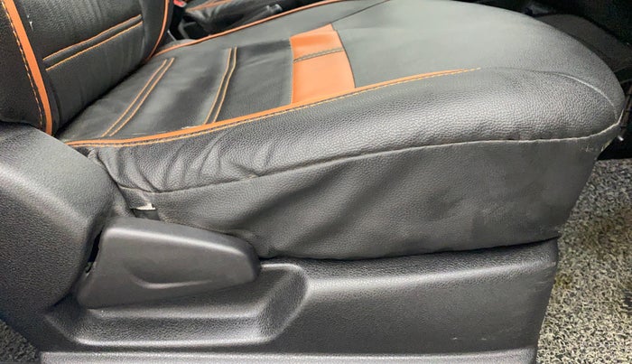 2020 Renault Kwid RXL, Petrol, Manual, 11,078 km, Driver Side Adjustment Panel