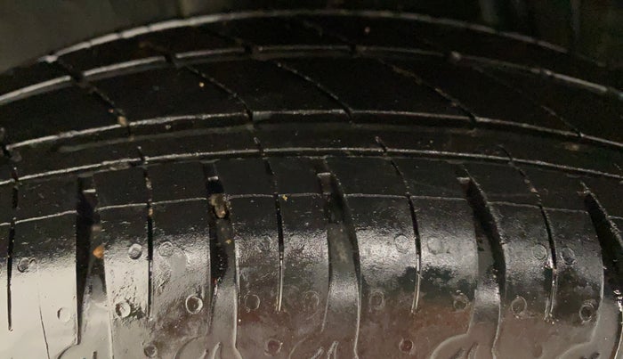 2020 Renault Kwid RXL, Petrol, Manual, 11,078 km, Right Rear Tyre Tread