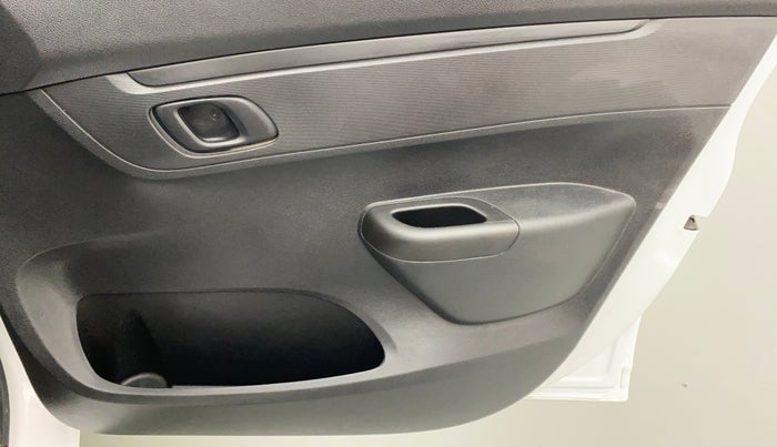 2020 Renault Kwid RXL, Petrol, Manual, 11,078 km, Driver Side Door Panels Control