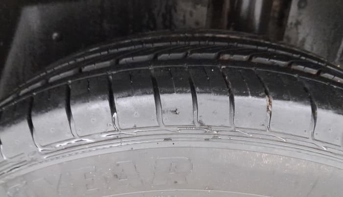 2019 MG HECTOR SHARP 1.5 DCT PETROL, Petrol, Automatic, 64,880 km, Left Rear Tyre Tread