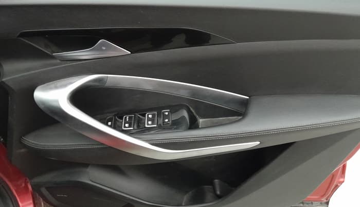 2019 MG HECTOR SHARP 1.5 DCT PETROL, Petrol, Automatic, 64,880 km, Driver Side Door Panels Control