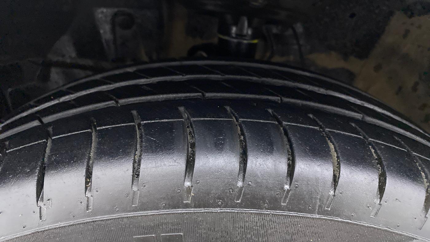 2015 Honda City VX CVT PETROL, Petrol, Automatic, 65,037 km, Left Front Tyre Tread