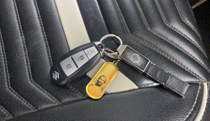 2017 Maruti Vitara Brezza ZDI PLUS, Diesel, Manual, 74,011 km, Key Close Up