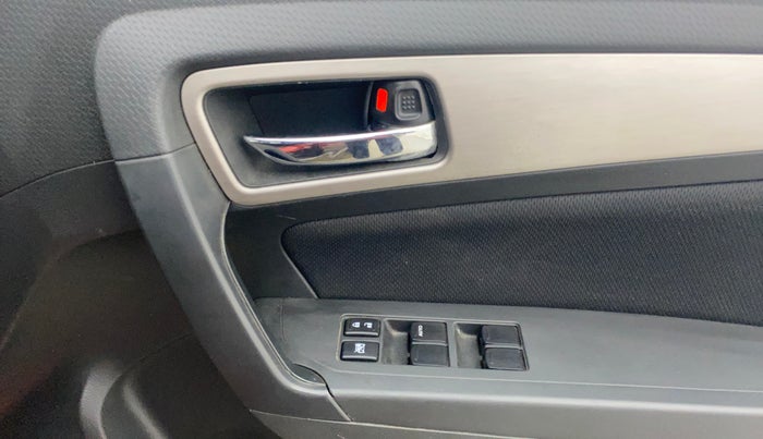 2017 Maruti Vitara Brezza ZDI PLUS, Diesel, Manual, 74,011 km, Driver Side Door Panels Control