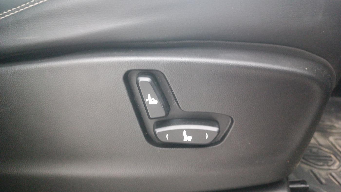 2019 MG HECTOR SHARP 1.5 DCT PETROL, Petrol, Automatic, 40,620 km, Driver Side Adjustment Panel